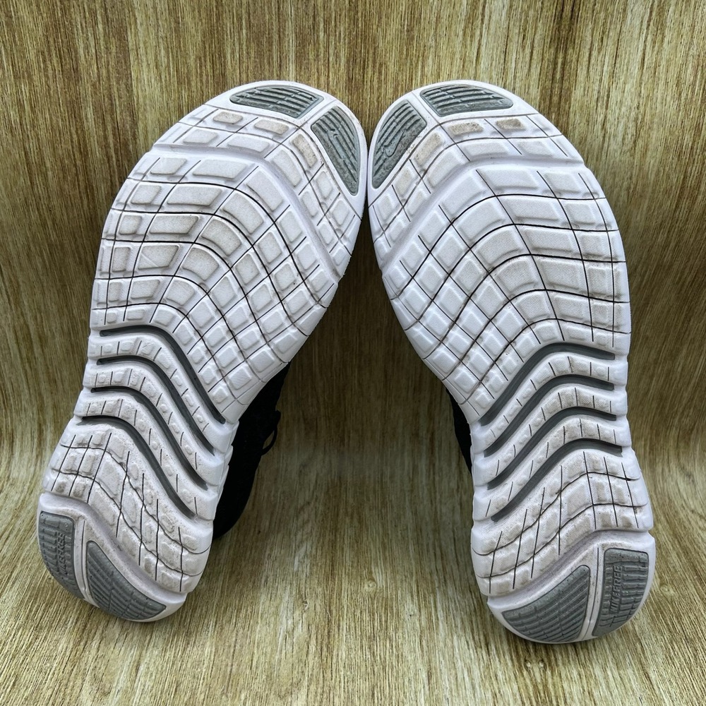 Nike Free Run 5.0 Men's Size 10.5 Black White Running Shoes Sneakers CZ1884-001 - Picture 8 of 10